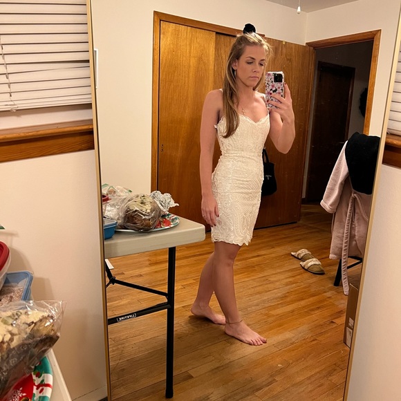 Lulus white/cream embroidered dress - Picture 3 of 3